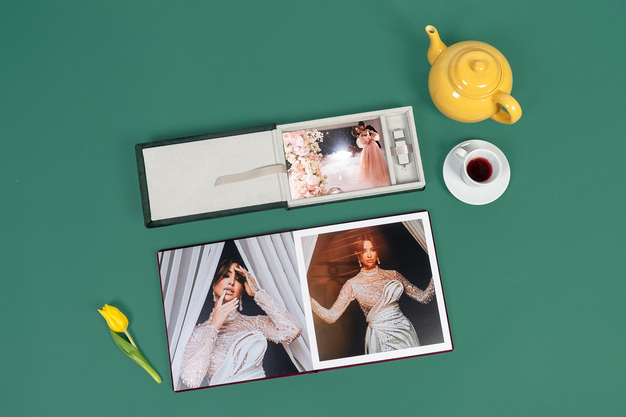 BOX FOR PRINTS V7 and PHOTOALBUM V21 MOCKUP 2023