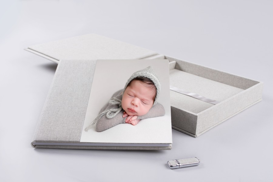 Complete Set Photo Album with USB drive - Acrylic Prestige Collection - Professional Photo Print by nPhoto - Artwork by Ana Brandt Photography