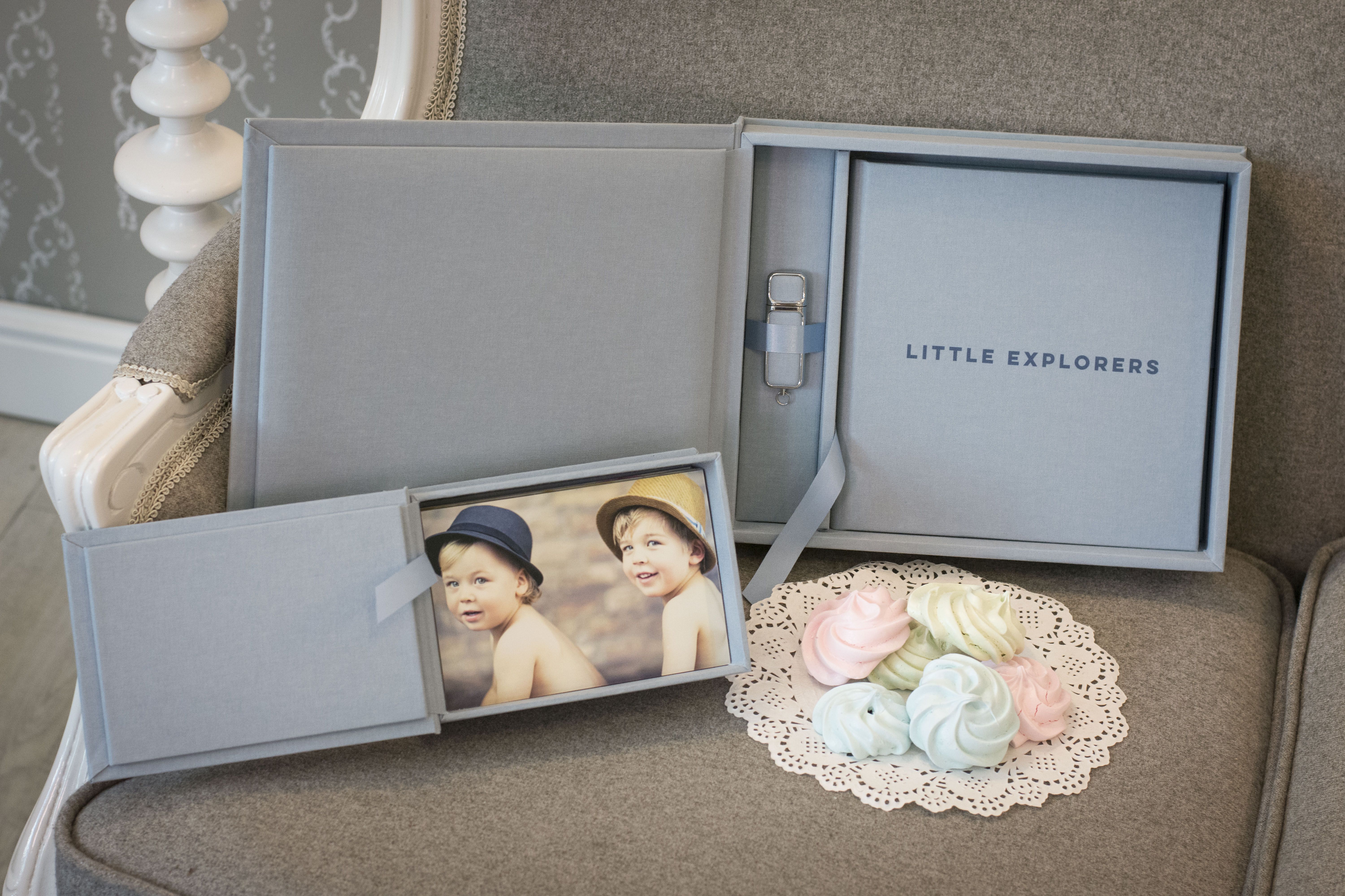 Box for Prints and Complete Album Set