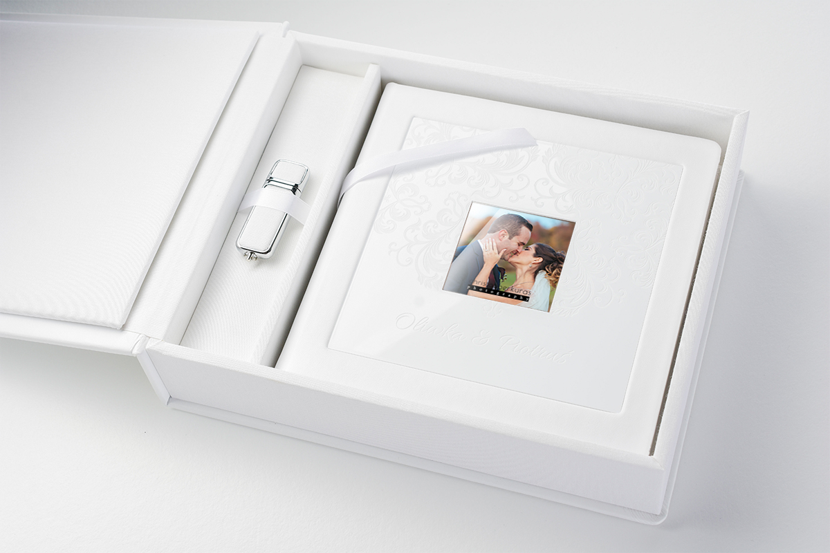 White Photo Album for quinceanera family events