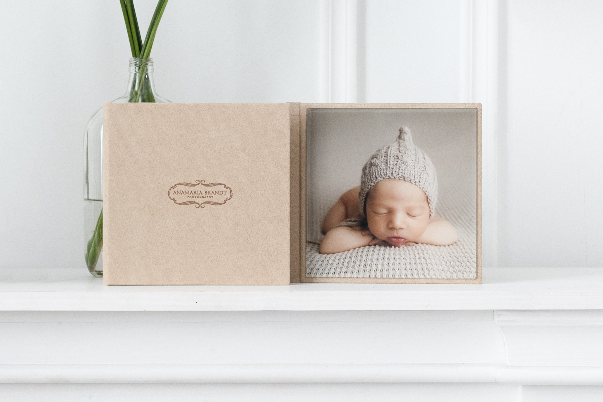 Triplex with photo of a newborn